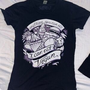 LOT 2 GRAPHIC TEES VEGAN, BRUNETTES ARE HOTTER TOPS SHIRTS & BONUS LEGGINGS XS